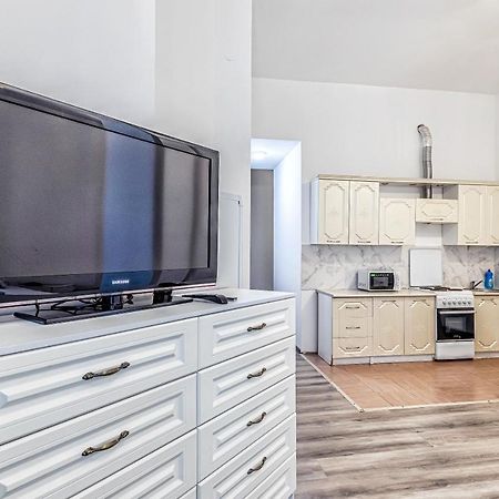 Уютная Квартира С Террасой В Сердце Столицы Apartment Taldykol Екстериор снимка