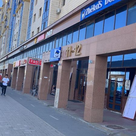 Уютная Квартира С Террасой В Сердце Столицы Apartment Taldykol Екстериор снимка