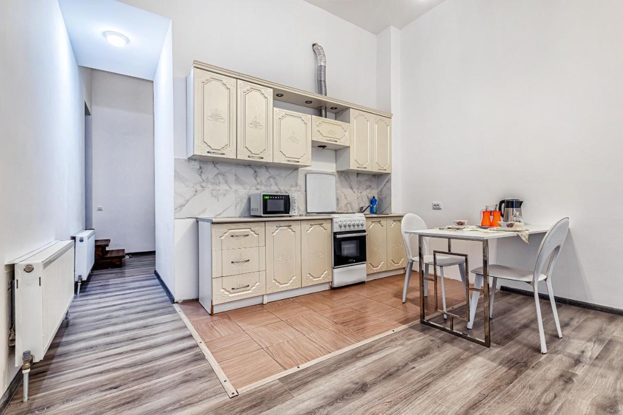 Уютная Квартира С Террасой В Сердце Столицы Apartment Taldykol Екстериор снимка